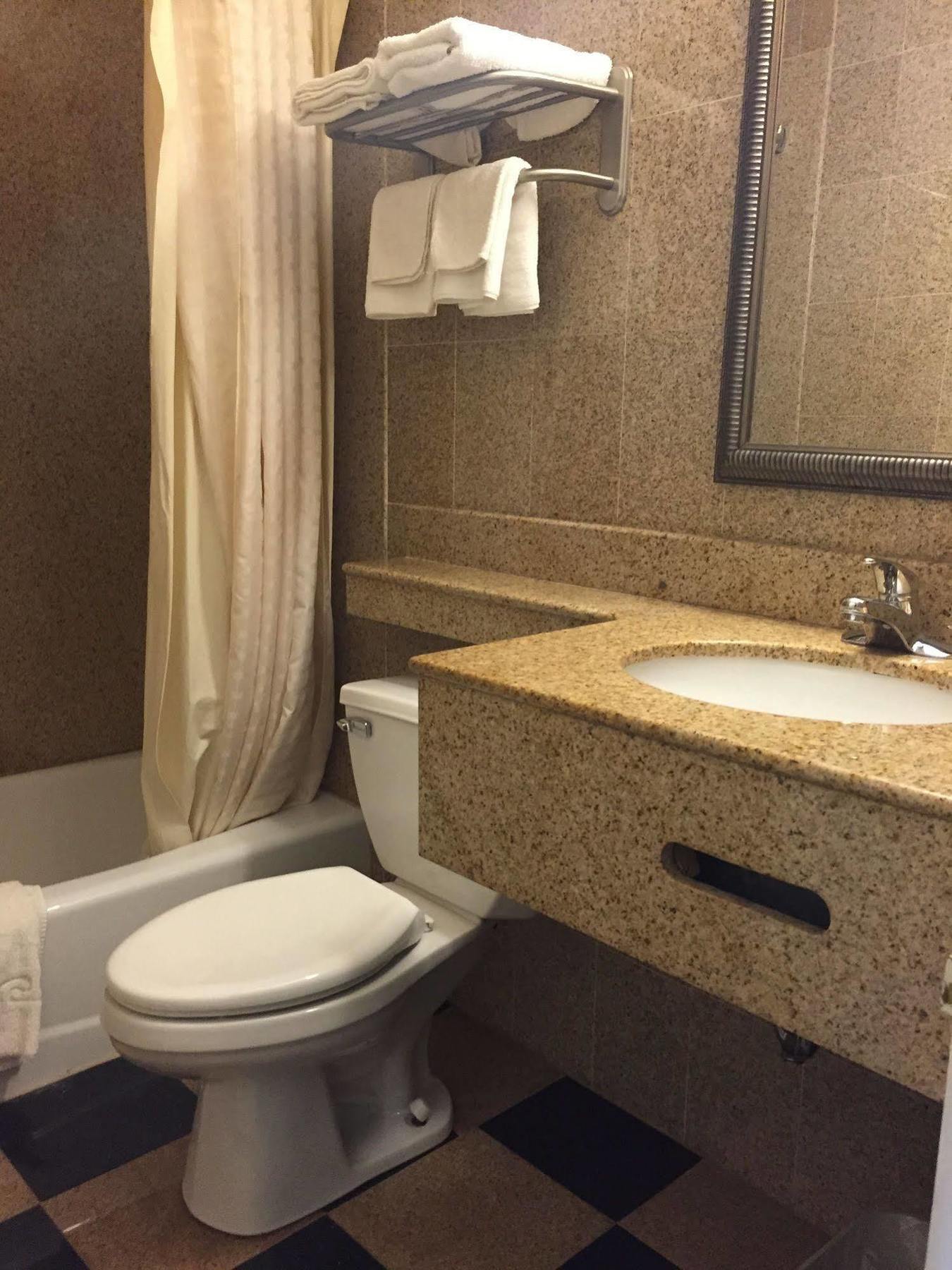 Track & Turf Motel ماونت لوريل المظهر الخارجي الصورة